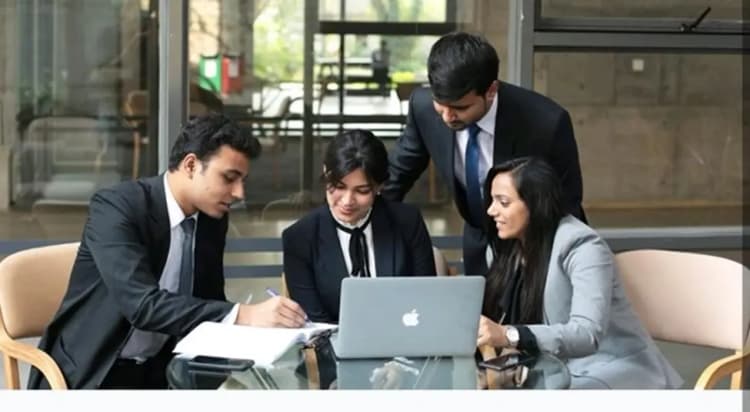 Is B.COM Financial Markets the Right Fit for You?