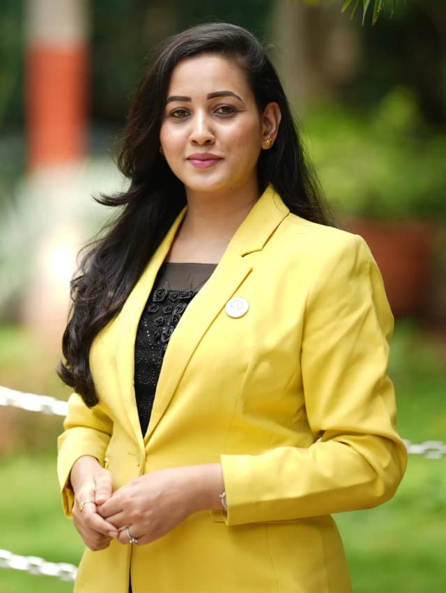 Anuja-Thube