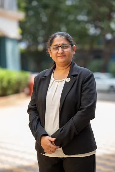 Dr-SuvarnaIngale-AssociateDean_AHOD-Pharmacy